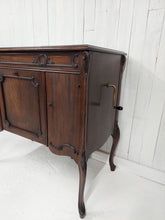 Load image into Gallery viewer, 1923 Sonora Louis XV Phonograph Mini Bar right side with crank
